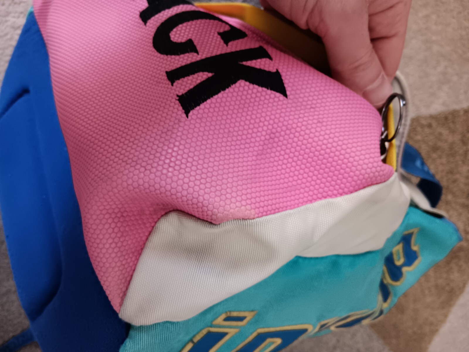 Foto 10 di 22