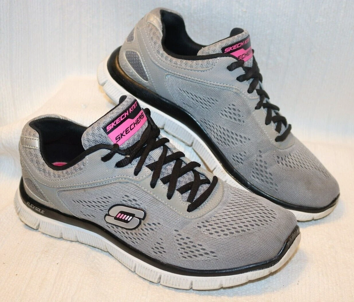 samenkomen voormalig temperatuur Women&#039;s SKECHERS SKECH-KNIT Memory Foam Grey &amp; Black Sneakers  Shoes Size 7.5 | eBay