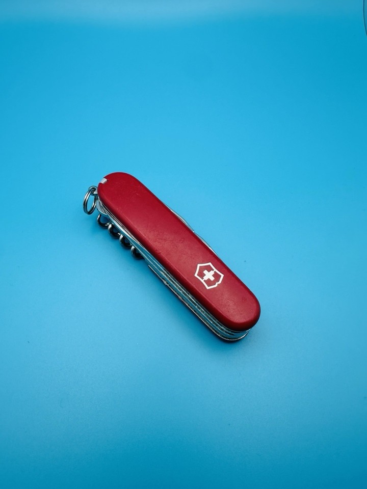 Victorinox Huntsman Swiss Army Knife, Medium, Multi Tool, Camping Knife, 15 Functions, Large - View #13