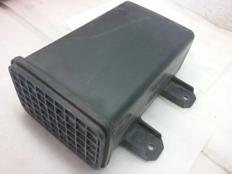 Fuel Vapor Charcoal Canister 2000 MAZDA 626 4-10-14P - Image 2 of 4