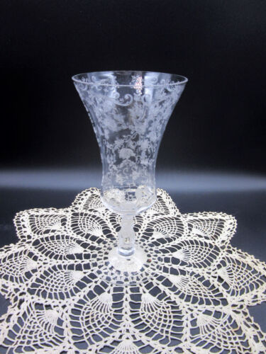 Single Cambridge Glass, "Chantilly Pattern" Ice Tea or Water Glass, 7 5/8" Tall - Picture 1 of 3