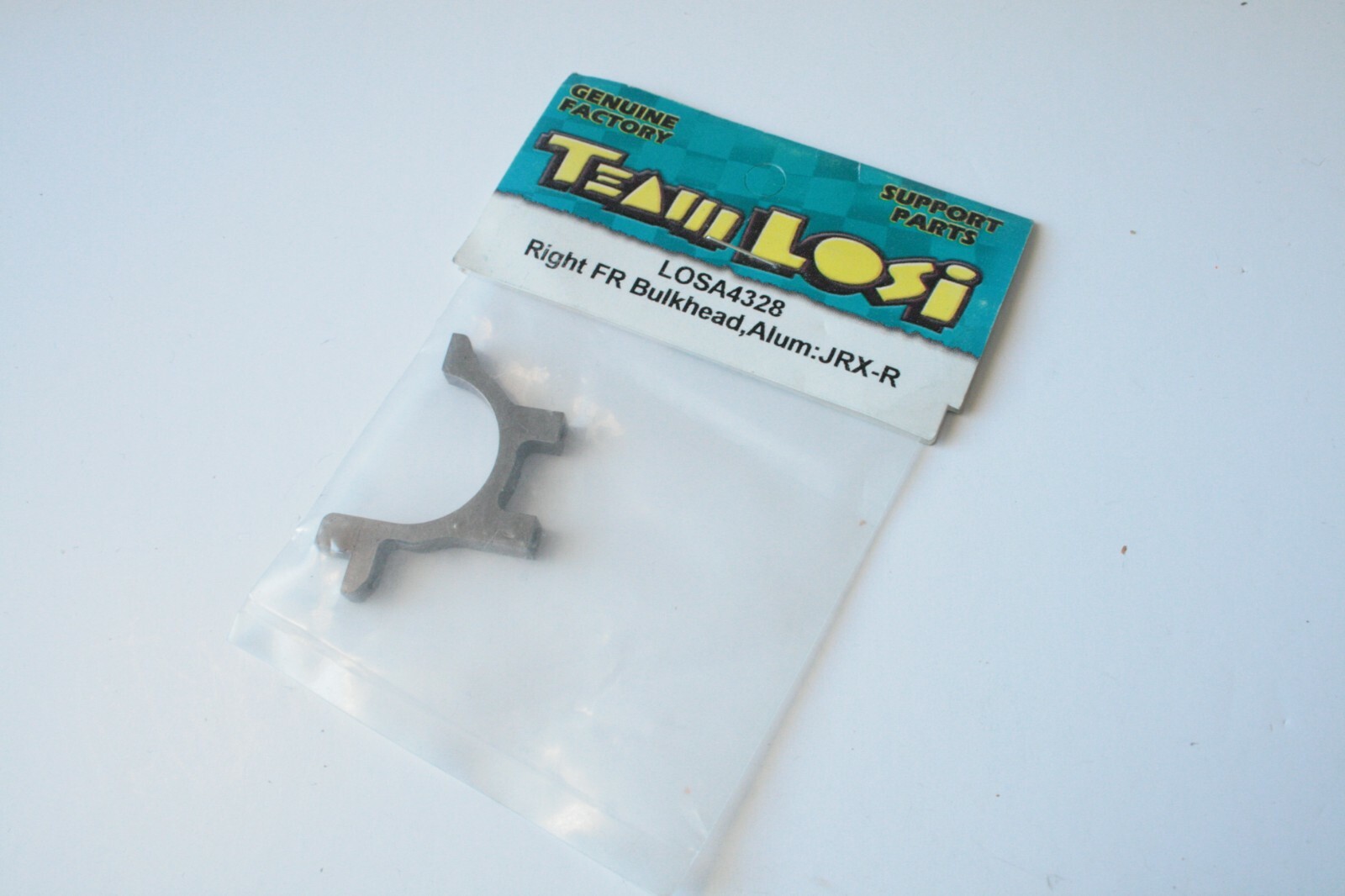 Losi Aluminium Right Front Bulkhead For JRX-S Type R - A-4328