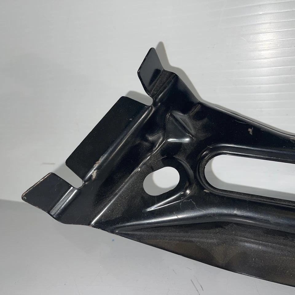 Panel lateral de soporte genuino GM 15740683 para Chevrolet Express 96-17 en stock  Foto 4 de 4