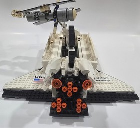 VINTAGE LEGO Discovery: Space Shuttle Discovery  (7470) - Retired