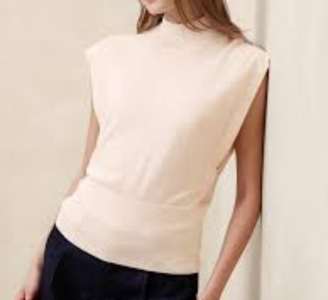 NWT Banana Republic 100% Fine Merino Wool Sleeveless Sweater Vest Women M Pink