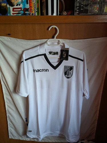Nueva - New | Original Shirt futbol | Talla M | Vitoria Guimaraes |