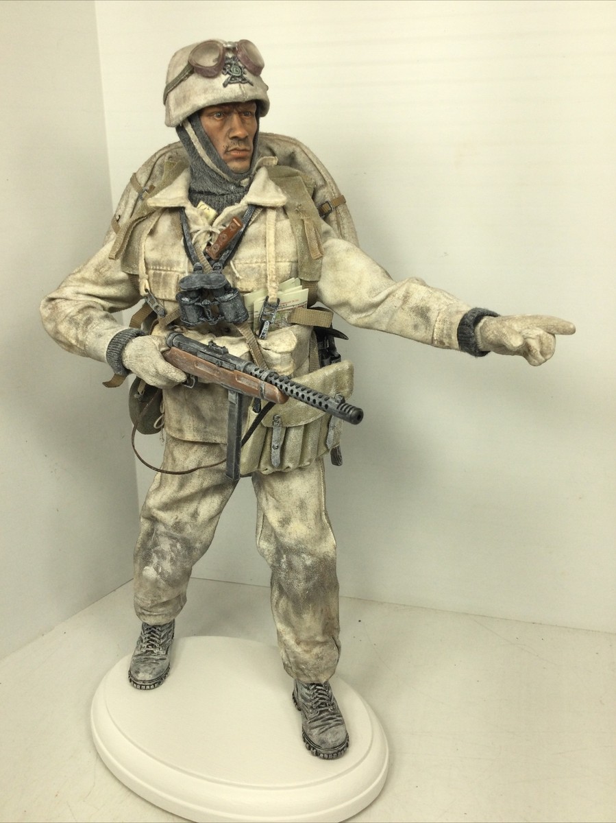 1/6 CUSTOM ITALIAN 4TH ALPINI OFFICER+STAND EASTERN FRONT BERETTA