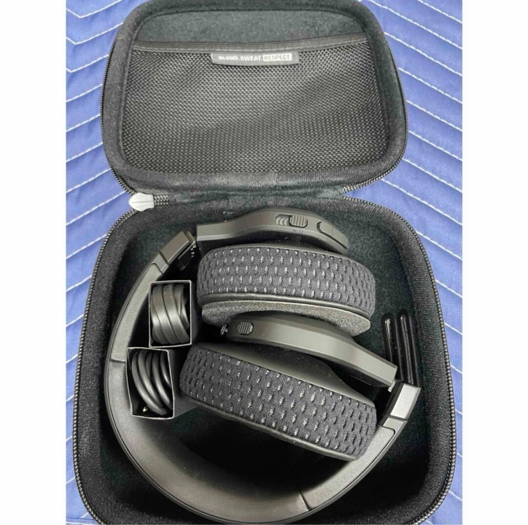 JBL Under Armour Project Rock Sport Wireless train Over-the-Ear