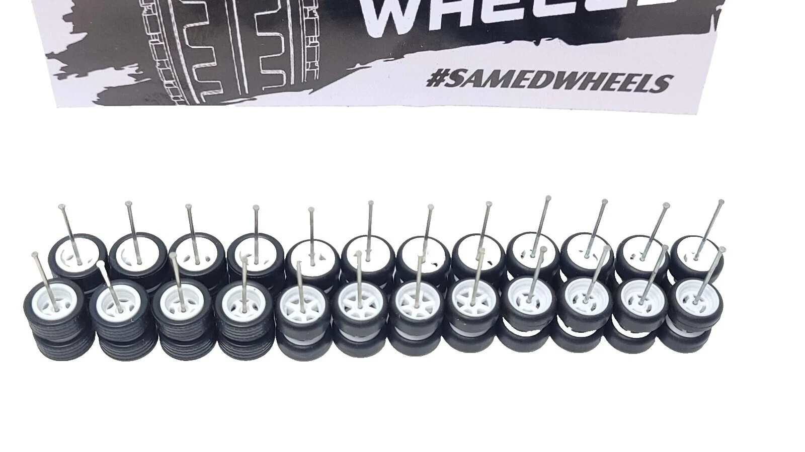 Blanco Escala 1:64 Accesorios de vehículos diecast y de juguete, piezas y vitrinas