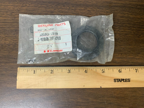 New OEM Kawasaki 92093-1384 Seal NOS - In Stock Motorsports, Inc - Foto 12