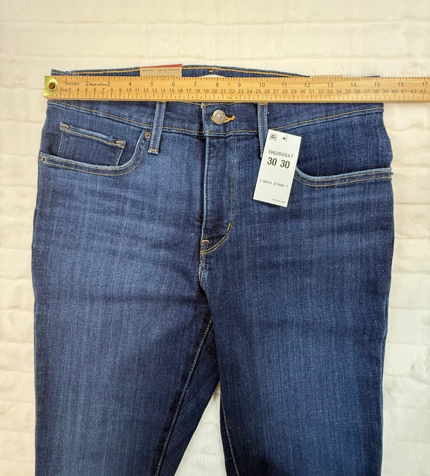 Женские джинсы Levis 30x30 синяя джинсовая ткань 311 формирующие узкие эластичные панель живота повседневные - Изображение 4 из 4