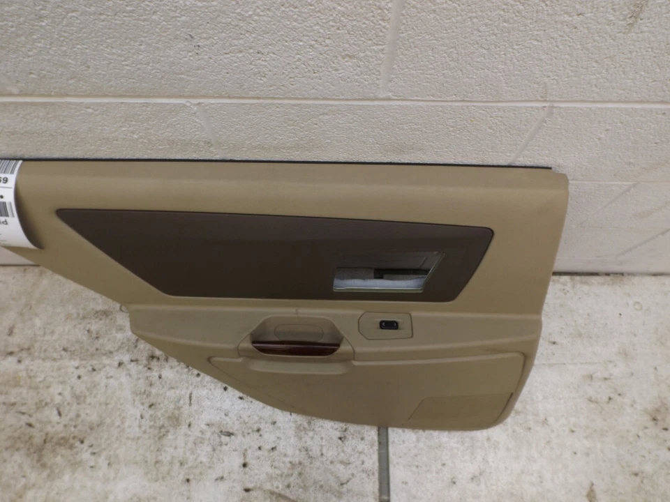 2004-2009 Cadillac SRX Passenger Rear RR Interior Door Panel Used OEM 19153288 - Изображение 2 из 4