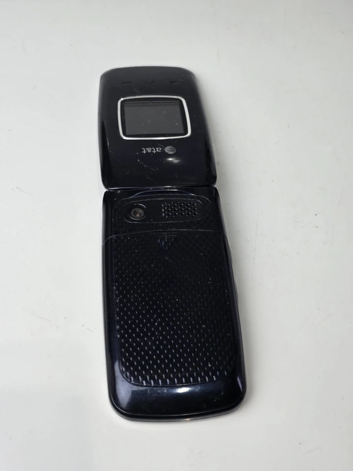 Pantech Breeze 2 II P2000 - Blue and Silver ( AT&T ) Cellular Flip Phone - Image 4 of 4