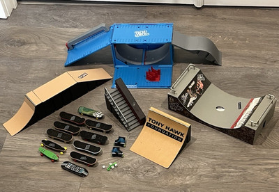 Tech Deck Skate 11 Finger Boards 11 Ramps Skate Stairs SK8 Container Tony Hawk