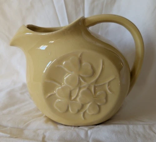 Vintage McCoy USA Pottery Shamrock Clover Pitcher Ice Lip 1940s Yellow