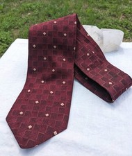 Burgundy Mens 4"X58" 100 Silk Haggar Tie Made In USA Dry Clean Imported Fabric
