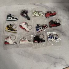 Lot Of 12 Pieces of 2D Air Jordan Nike Shoe Keychain Party Favors Advent Lot D