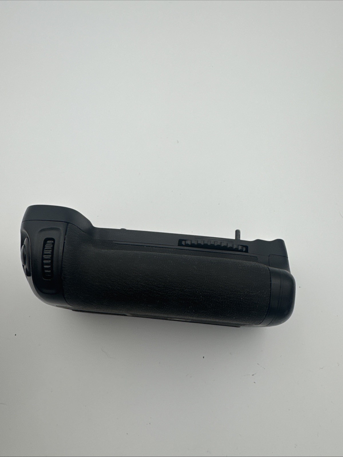 Vertical Battery Grip BG-2L For Nikon D600 Tested and fully working image 3