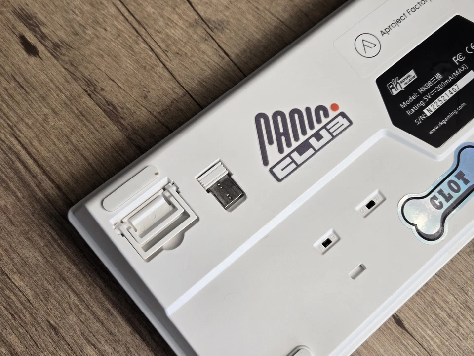 Royal Kludge RK98 Keyboard Tri-Mode BT/Rf/Usb-c, RGB, Hot-Swap, Classic Color - Image 4 of 4