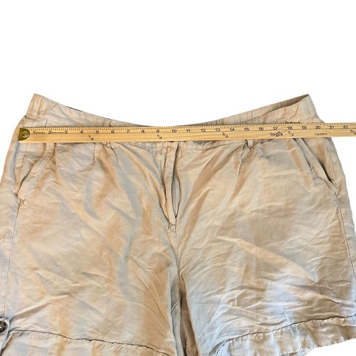 Pantaloncini J. Jill beige misto lino e rayon con bottoni e tasche taglie forti 22 - Foto 6 di 7