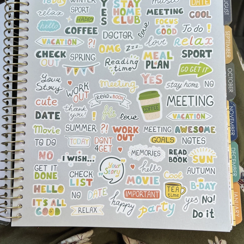 CREATIVE EXPERT 17 MESES PLANIFICADOR"SOLO BE YOURSELF "AGO 2025-DIC 2026NUEVO🐝🌻🌻 Foto 4 de 4