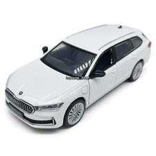 1:35 Skoda Superb IV Combi Modelo Coche Diecast Coches de Juguete Juguetes para Niños Niños Blanco