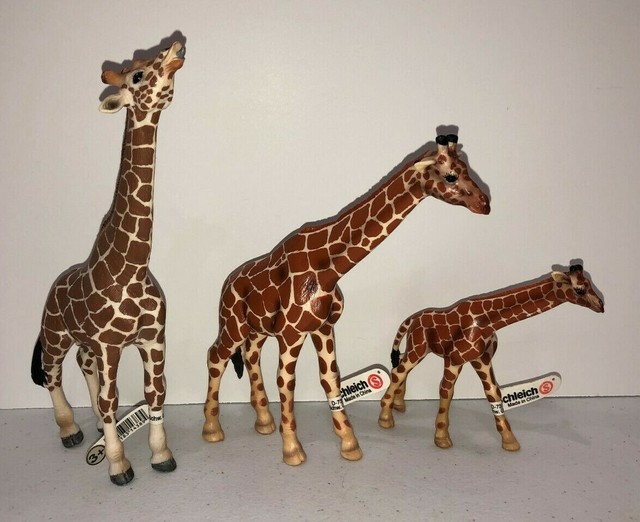 schleich giraffe family