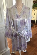 California Dynasty Vinatge Purple Floral Print Robe Silk Look Women’s Large