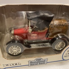 Diecast 1918 Runabout Barrel Bank  1/25  Ertl  NIB