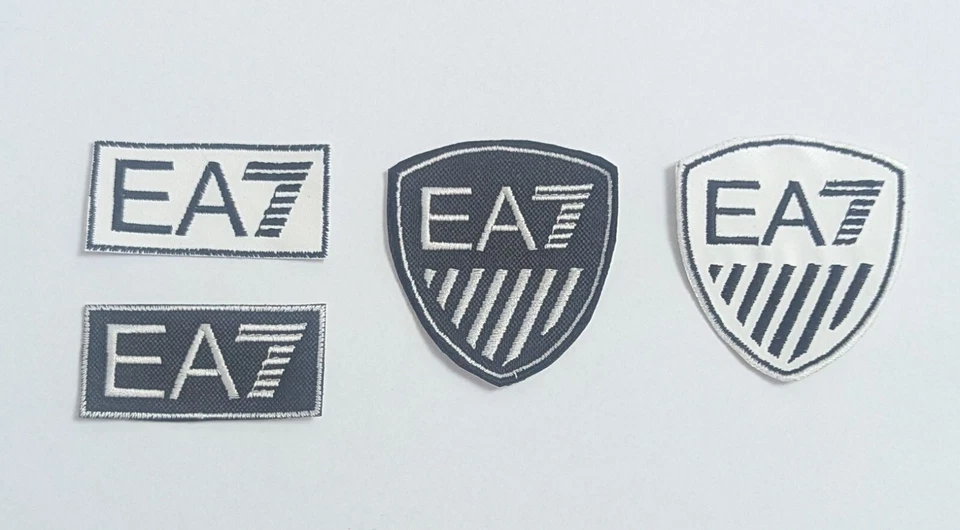 NSP Toppa patch EMPORIO ARMANI ricamata termoadesivo riparazione felpa t-shirt giacc