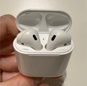 Apple AirPods (1st generation)