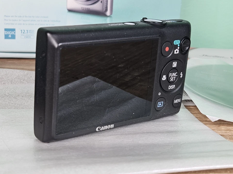 Canon PowerShot Elph 300 HS 12.1MP Digital Camera w/5x Zoom with Extras - Image 3 of 4