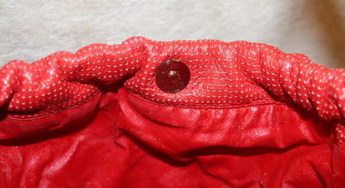 VINTAGE MARSHALL FIELD’S RED PERFORATED & SOLID GENUINE LEATHER DESIGN PURSE - Picture 20 of 20