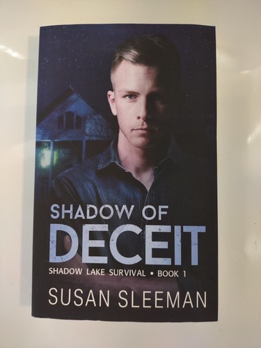 Susan Sleeman Shadow of Deceit Book 1 Nighthawk Security (New Paperback) - Foto 1 di 2