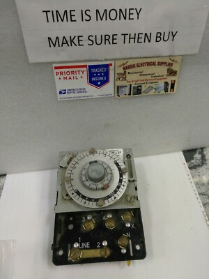 Invensys  8145-20 Timing Motor  SPEC NO: A-357-20, 208-240V 60HZ/3W  1 RPM (11D3