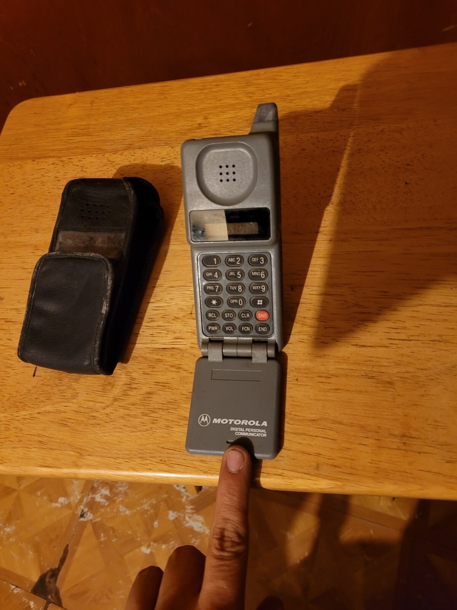 1992 Motorola Digital Personal Communicator Telephone Case Retro