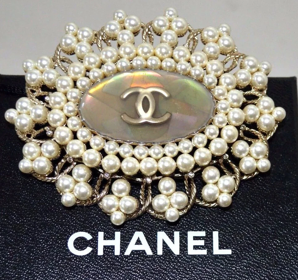 Brooch 2016 sale