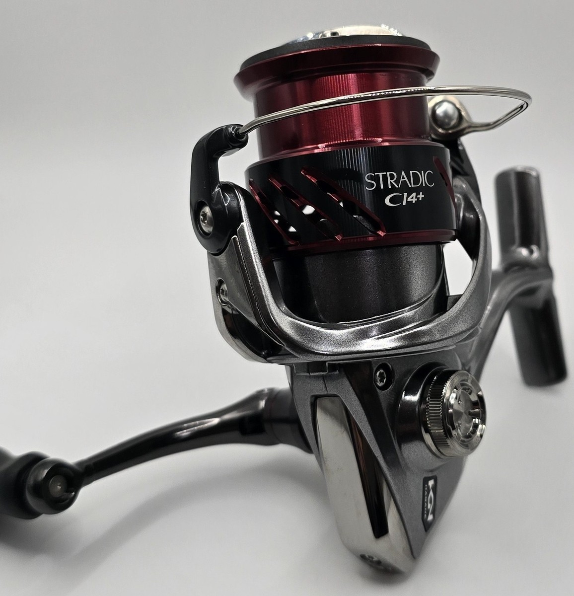 Shimano Stradic CI4+ 2500S-B Spinning Reel READ: Mechanical Feel