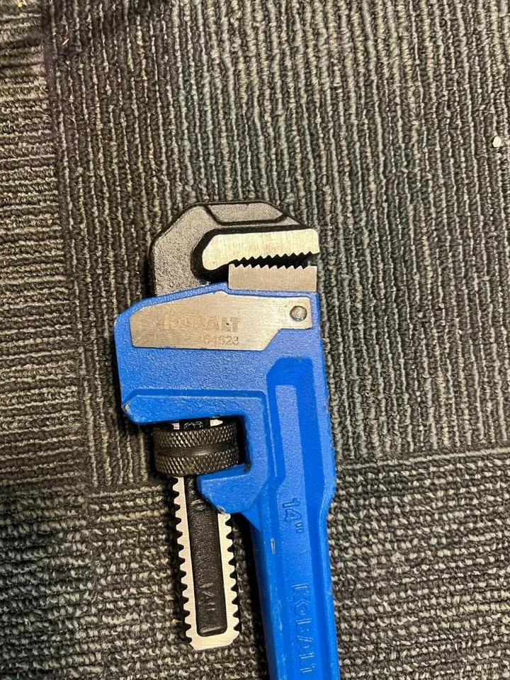 Kobalt OEM 14” Cast Iron Pipe Wrench #464623 , Blue - Image 2 of 3