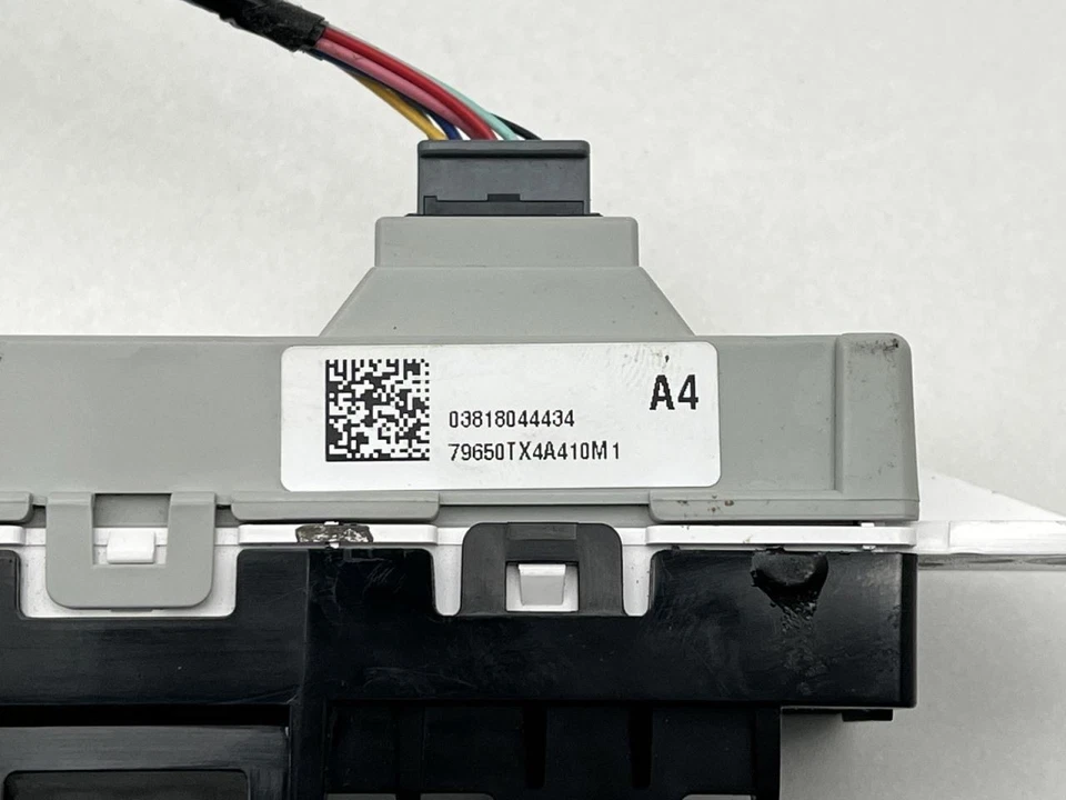 ACURA RDX 2013-2018 RADIO INFORMACIÓN PANTALLA INFERIOR 64672 Foto 2 de 4