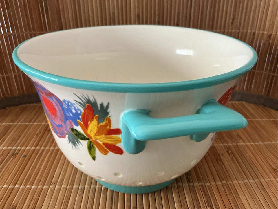 Pioneer Woman Floral Berry colander (Celia) Red, blue  and Off White Ceramic - Image 3 of 4