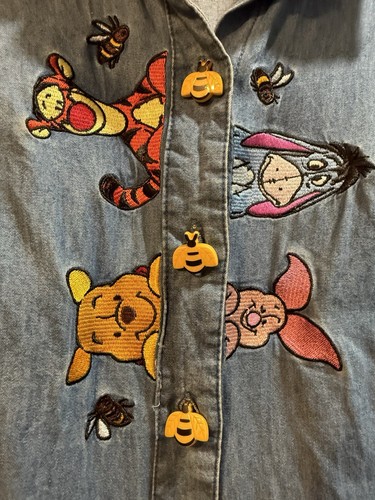 Hot Topic Disney Winnie The Pooh and Friends Retro Denim Dress M Bee Buttons - Picture 6 of 6
