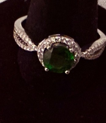 925 Sterlingsilber grüner Smaragdschliff Halo Ring CZ Unendlichkeit Band Größe 6
