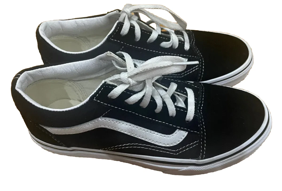 Vans old cheap skool size 3