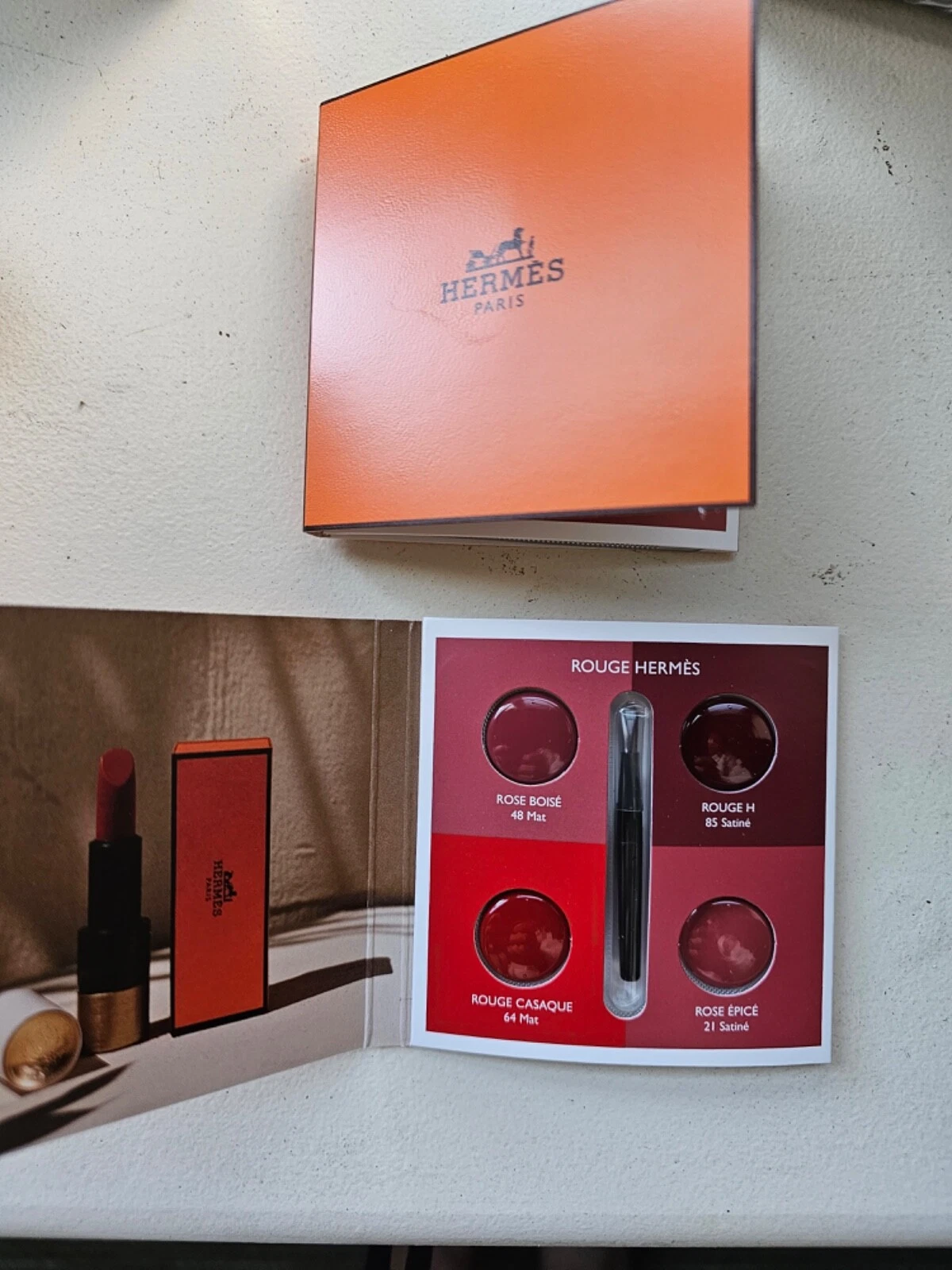 HERMÈS Rose Hermes Rose Boise 48 mar Rouge H 85 Satine Rouge Casaque 64 Mat Rose