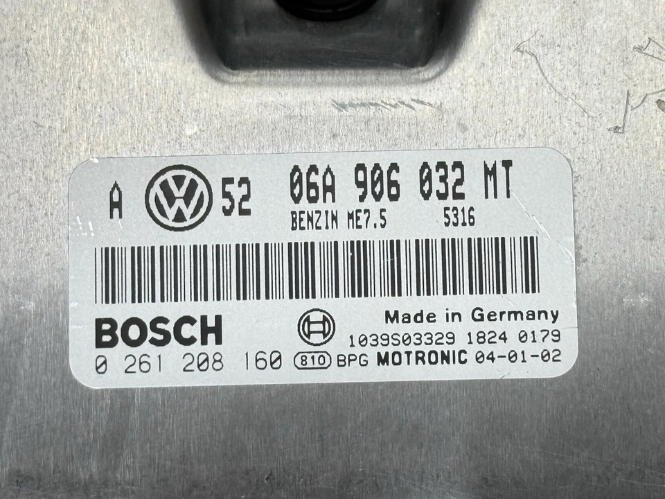 2003-2004 Volkswagen Golf 2.0L Engine Computer ECU ECM 06A906032MT PROGRAMMED - Image 3 of 4
