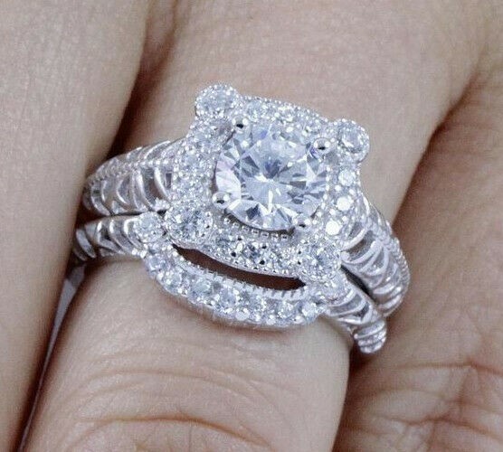 Round Lab Grown Diamond Halo Engagement Ring with Floating Bubble Band