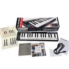 Keystation Mini 32 MK3 Ultra Portable Mini USB MIDI Keyboard Controller - Black