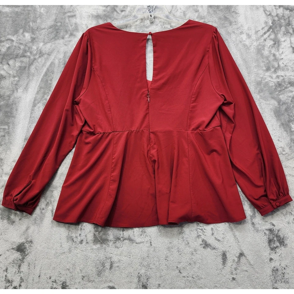 Torrid Top Womens 2 2X Red Peplum Crepe Sweetheart Neck Long Sleeve Back Keyhole - Image 3 of 4