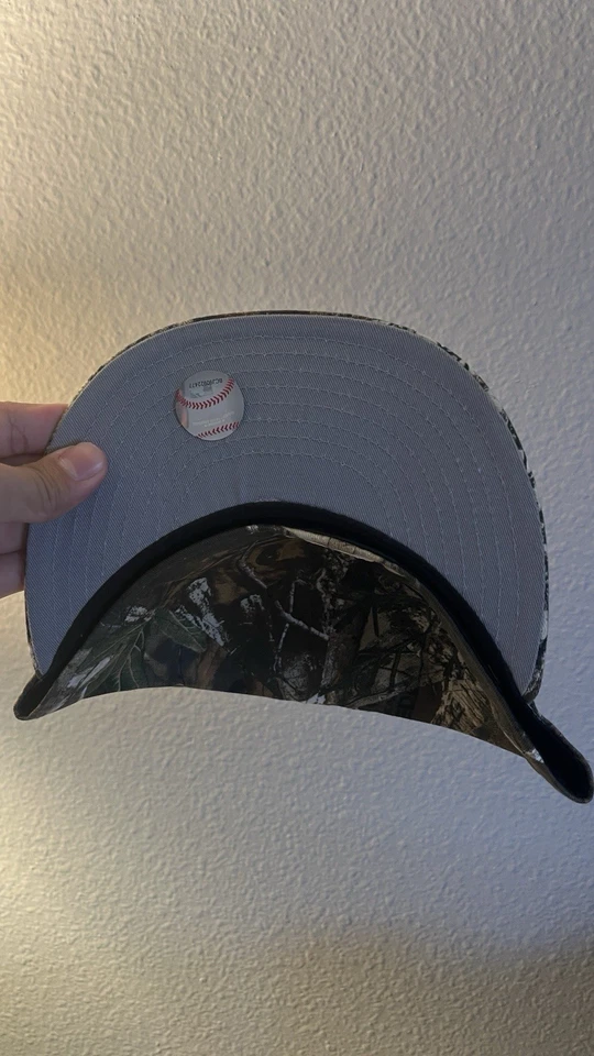 Custom Camo NY fitted - Image 2 of 4